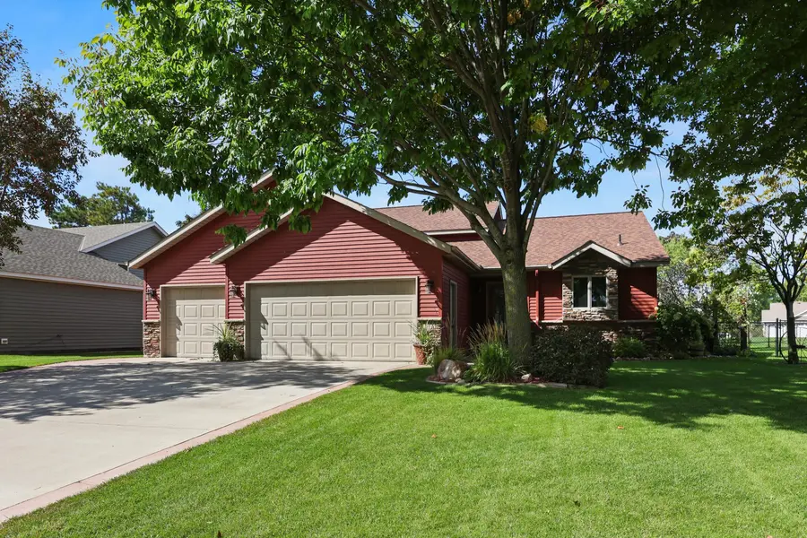 317 12th AVE N, Sartell, MN 56377