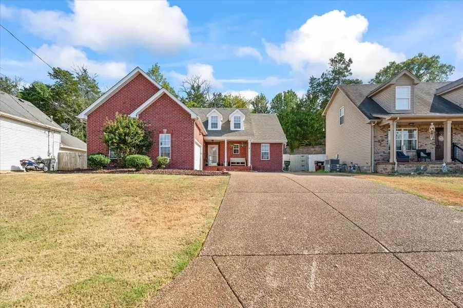 1009 Saddle Wood Dr, Mount Juliet, TN 37122