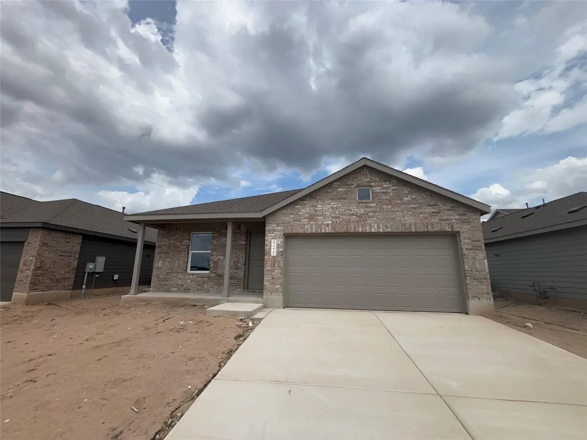 121 Spotbill CT, Uhland, TX 78640