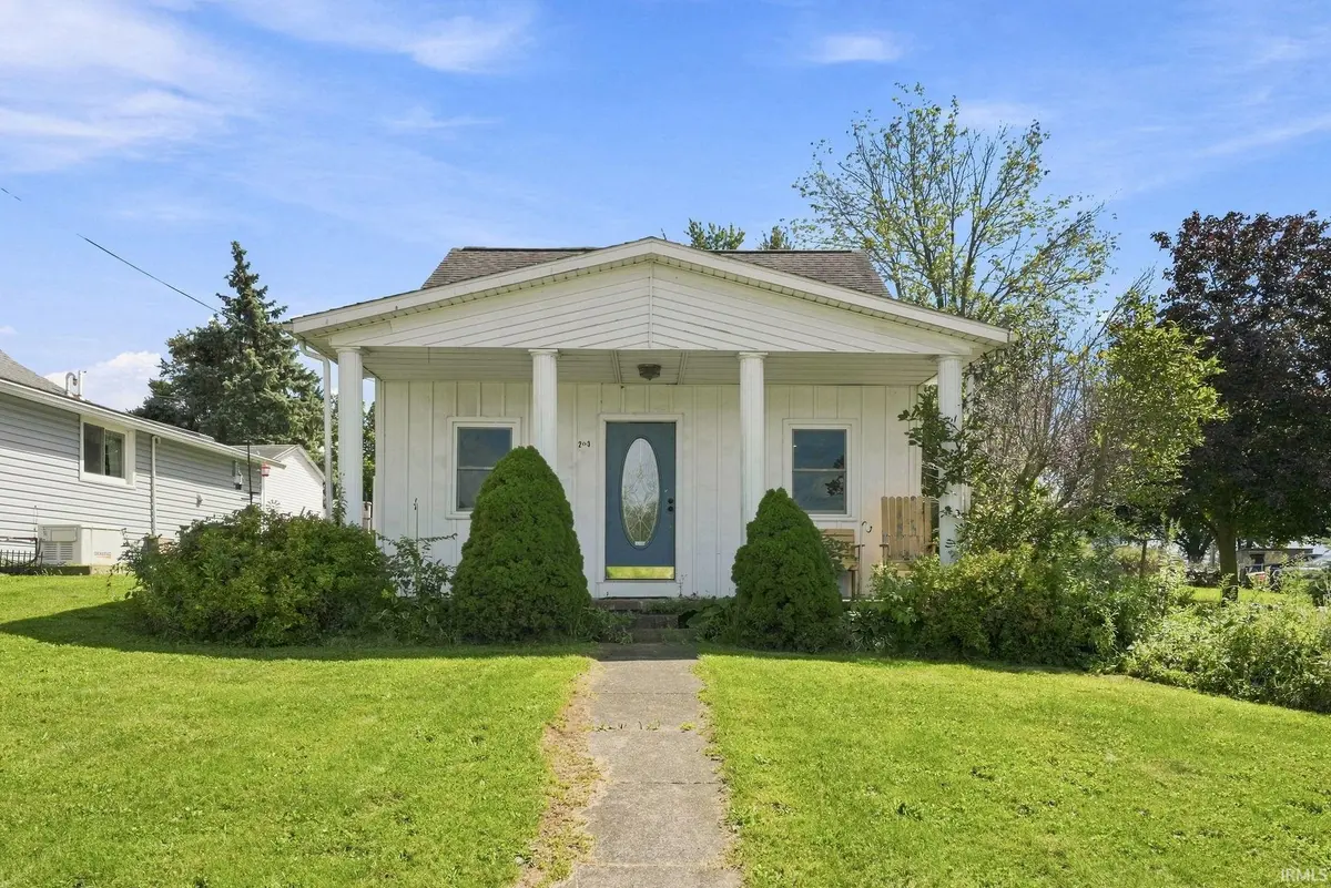 203 Depot ST, Corunna, IN 46730