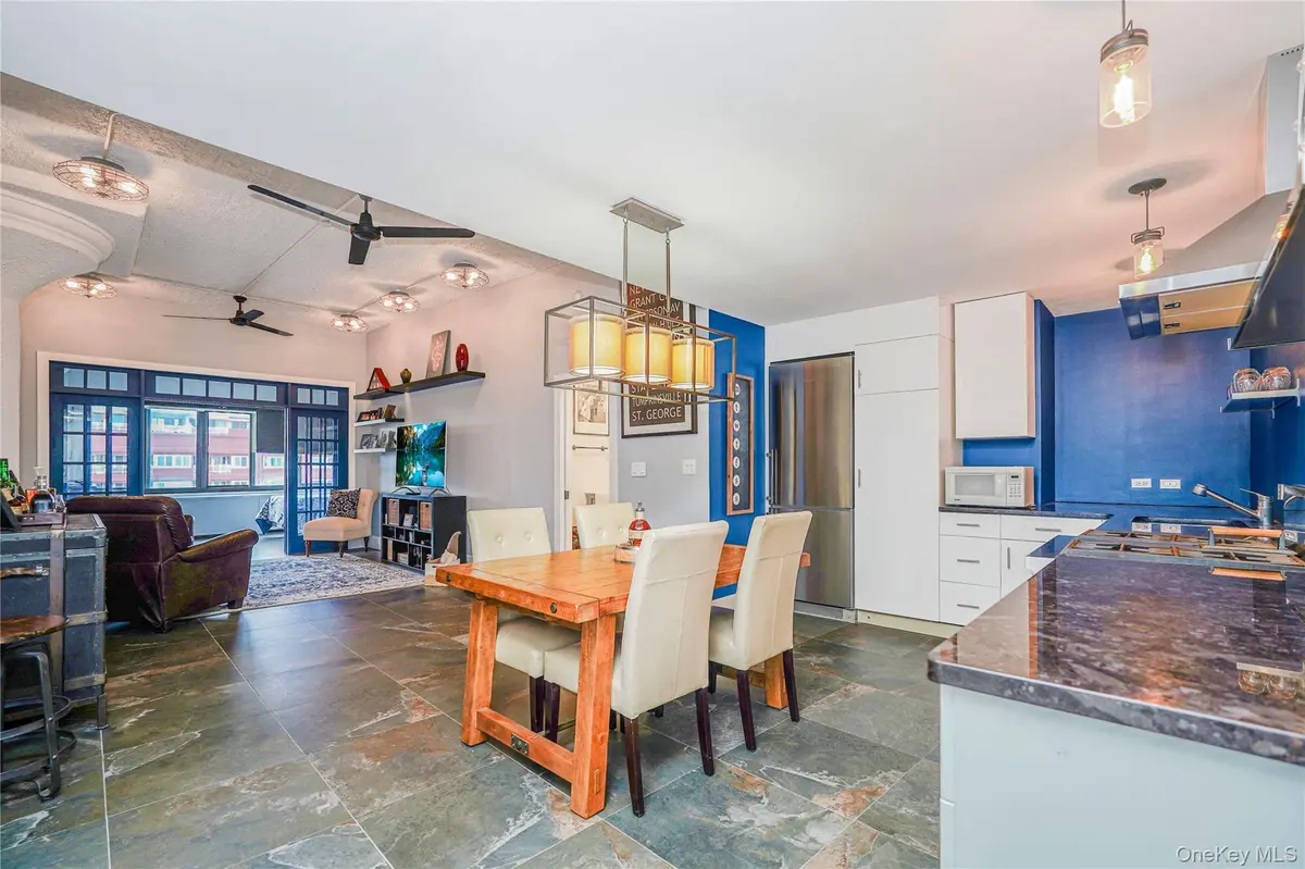 10 Bay Street Landing #7K, Staten Island, NY 10301