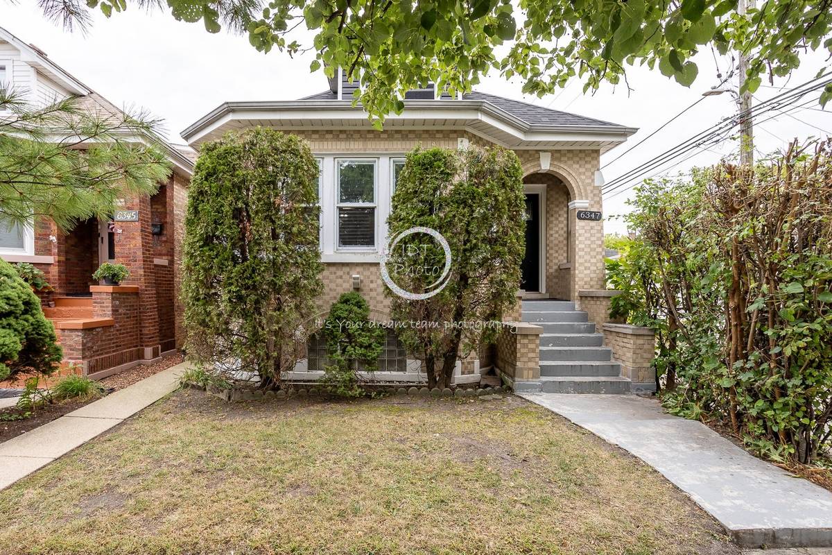 6347 W Henderson ST, Chicago, IL 60634