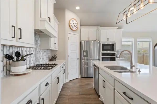 313 Glen Arbor DR, Liberty Hill, TX 78642