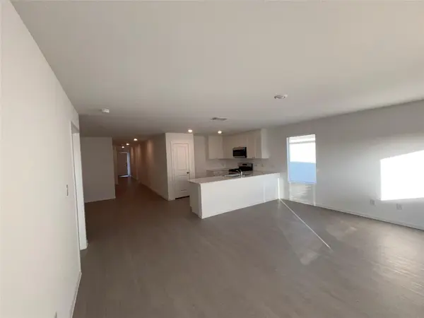 644 Whoopers LOOP, Kyle, TX 78640
