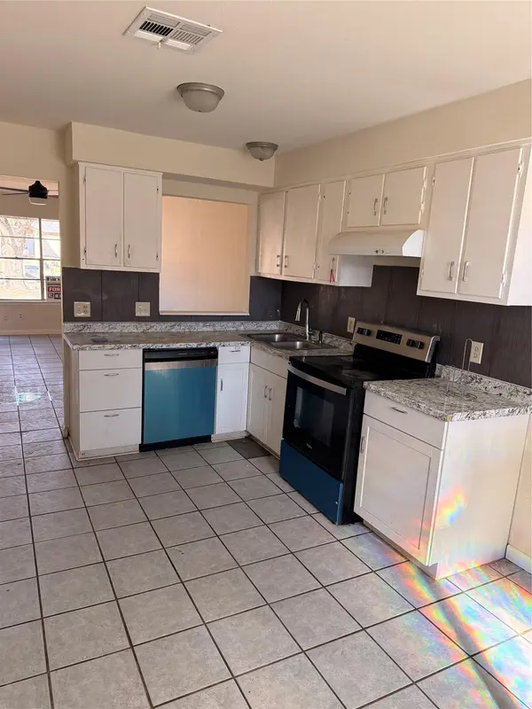 10401 Little Pebble DR #A, Austin, TX 78758