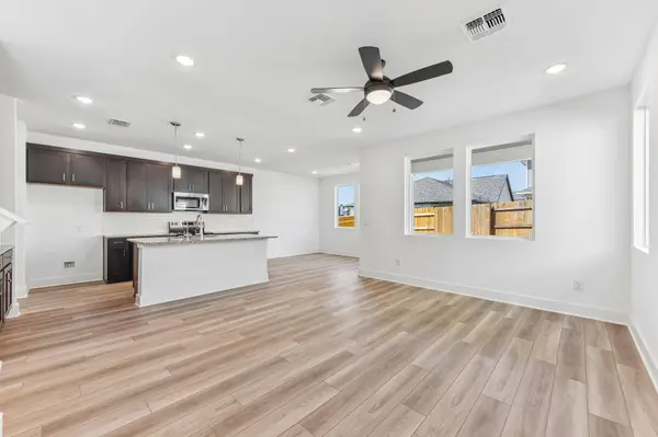 117 Maverick Ave, Kyle, TX 78640