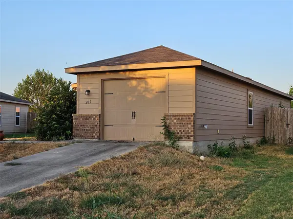 205 Millers LOOP, Jarrell, TX 76537