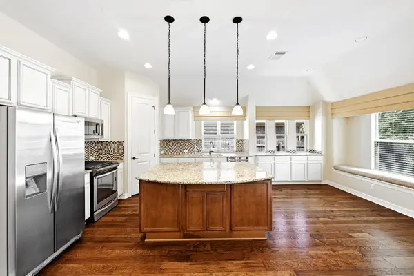 128 Summer Pointe DR, Buda, TX 78610