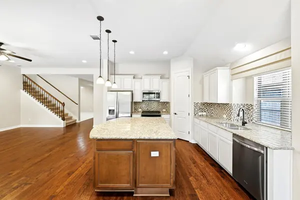 128 Summer Pointe DR, Buda, TX 78610