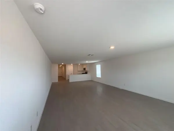 121 Spotbill CT, Uhland, TX 78640