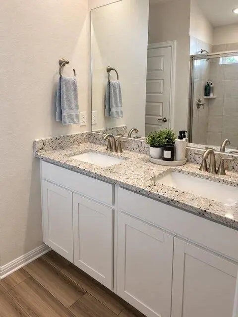 284 El Capitan LOOP, Dripping Springs, TX 78620