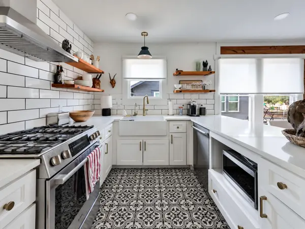 2010 Poquito ST, Austin, TX 78722