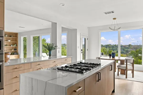 6217 Edwards Mountain CV, Austin, TX 78731