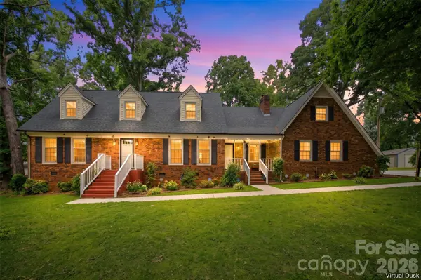709 Woodside DR, Kings Mountain, NC 28086