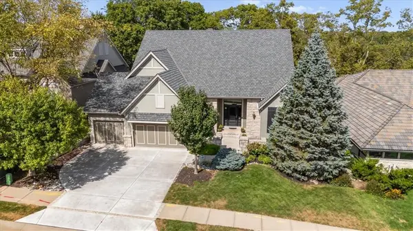 750 Suffolk LN, Loch Lloyd, MO 64012