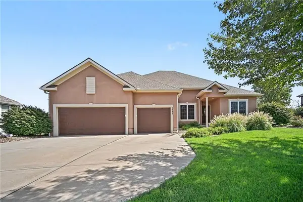 6989 141st ST, Basehor, KS 66007