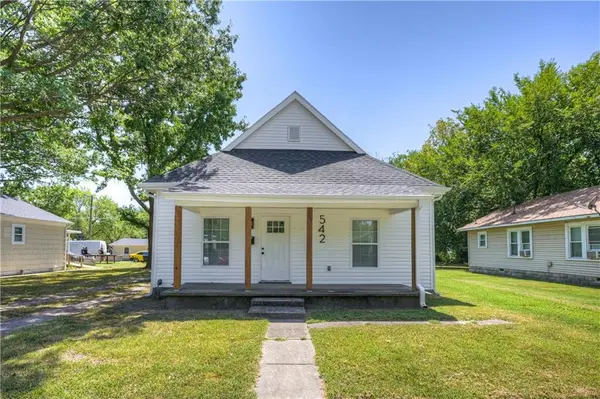 542 E 23rd ST, Pittsburg, KS 66762