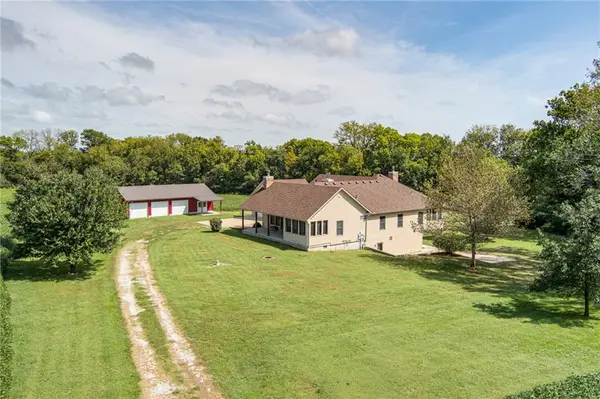 25205 E Blue Mills RD, Independence, MO 64058