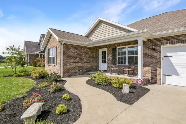 8142 Prescott DR, Evansville, IN 47715