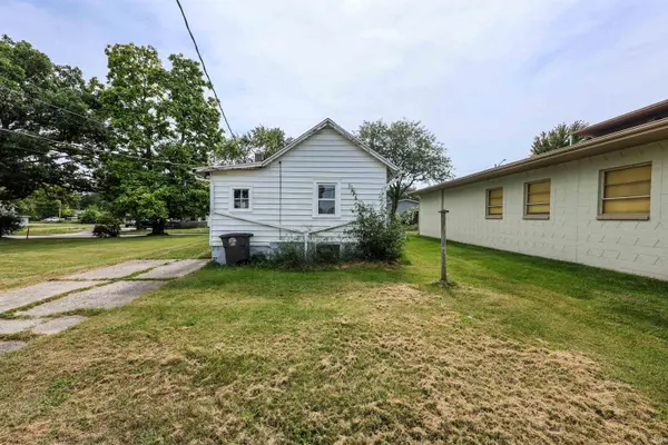 3621 New Haven AVE, Fort Wayne, IN 46803-2873
