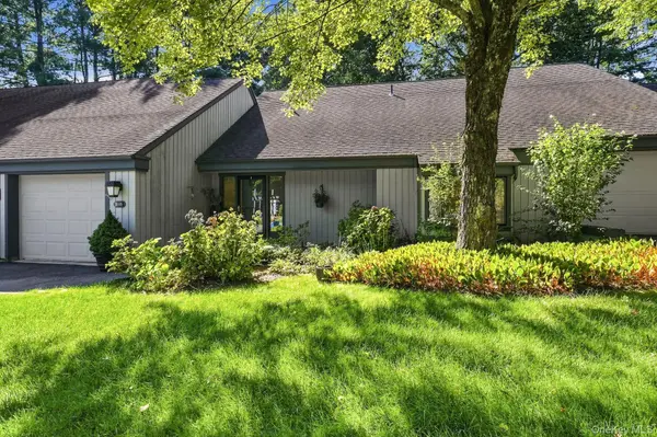 351 Heritage HLS #B, Somers, NY 10589