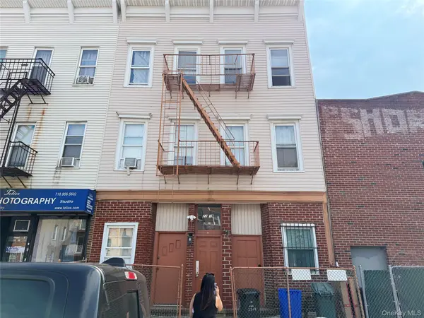 22-19 Steinway ST, Astoria, NY 11105