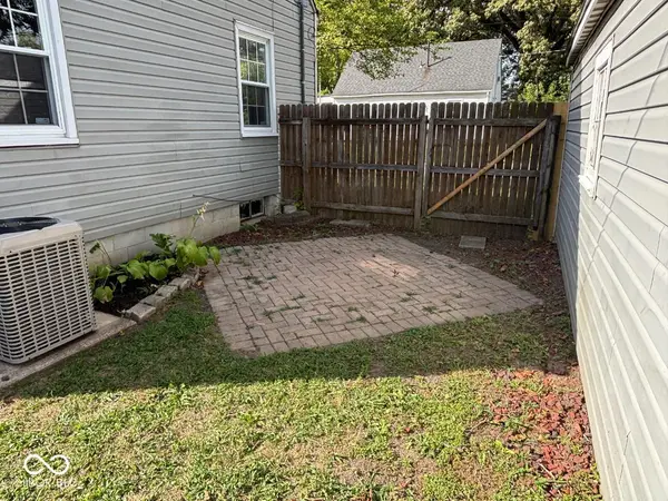 2202 S Pershing DR, Muncie, IN 47302