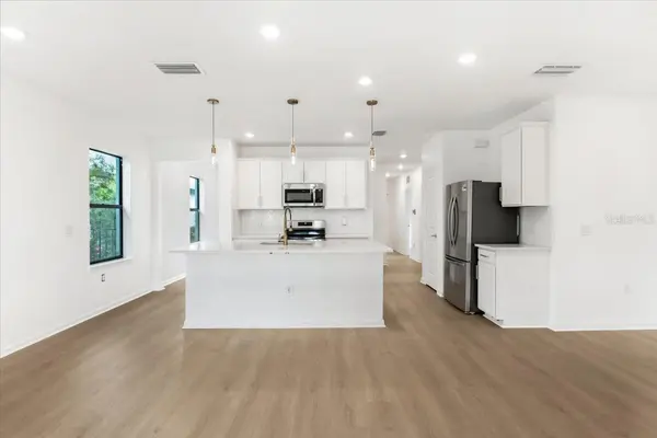 6559 SILVERSTAR DR, Sarasota, FL 34240