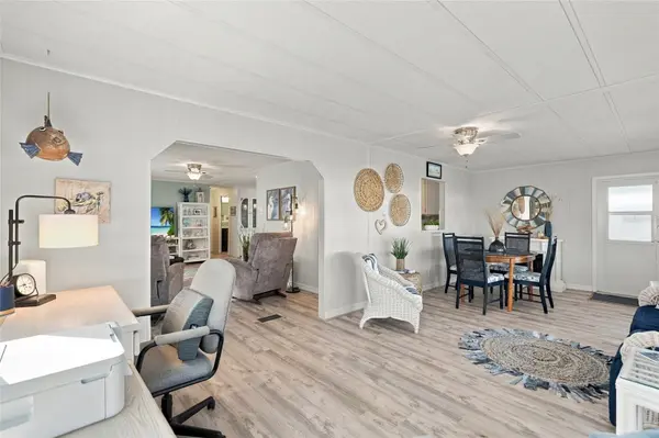 17 LAFITTE DR, Nokomis, FL 34275