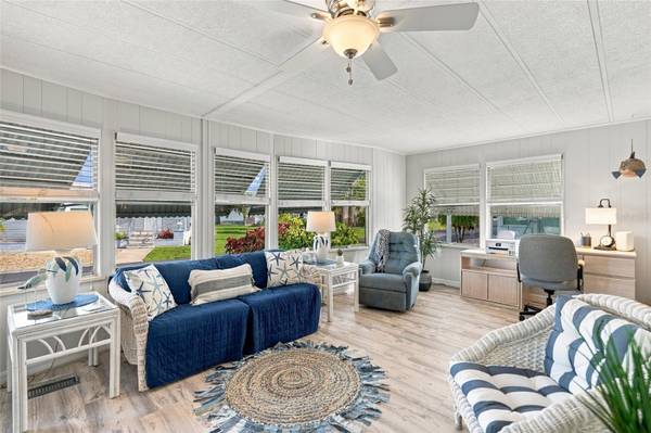 17 LAFITTE DR, Nokomis, FL 34275