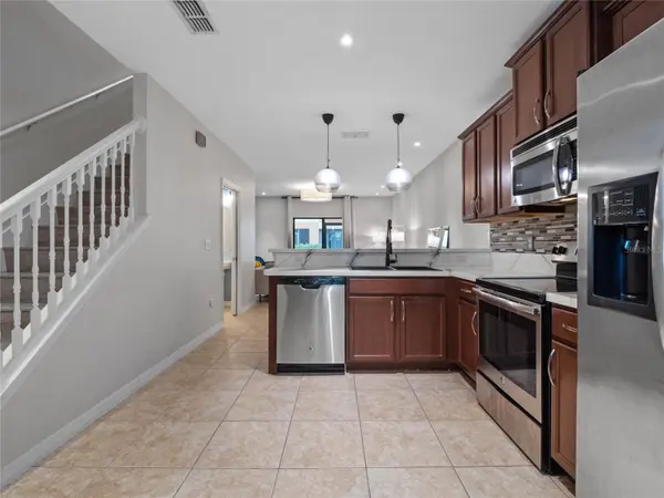 2240 TRILLIUM PARK LN, Sanford, FL 32773