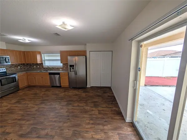 1122 SHARED PASSION ST, Ruskin, FL 33570