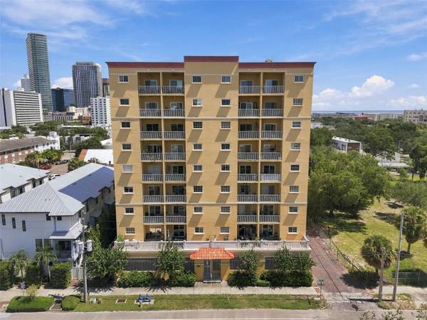 316 8TH ST S #304, St Petersburg, FL 33701