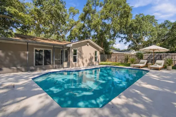 11093 117TH ST, Seminole, FL 33778
