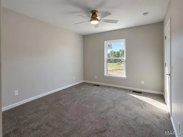 29378 State Hwy B, Warrenton, MO 63383