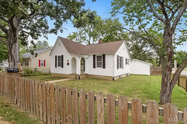 237 Watson Road, 225 Hobart ST, Sullivan, MO 63080