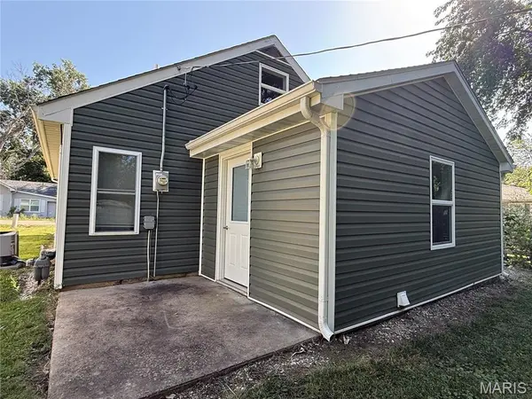 427 N State ST, Montgomery City, MO 63361