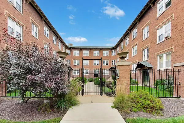 4822 W Hutchinson ST #9B, Chicago, IL 60641