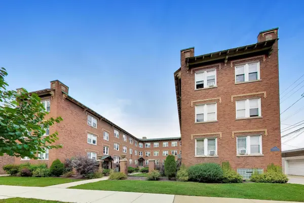 4822 W Hutchinson ST #9B, Chicago, IL 60641