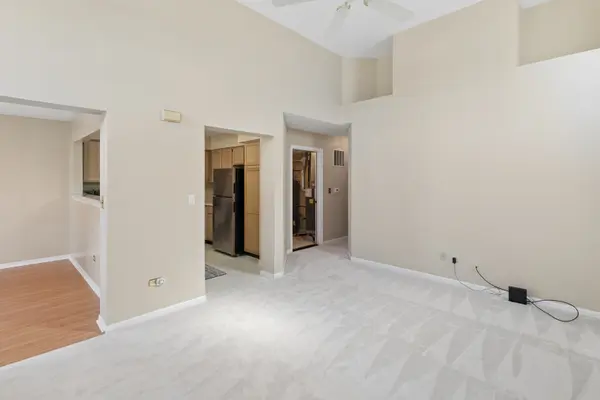 1907 N Silver Lake RD, Arlington Heights, IL 60004