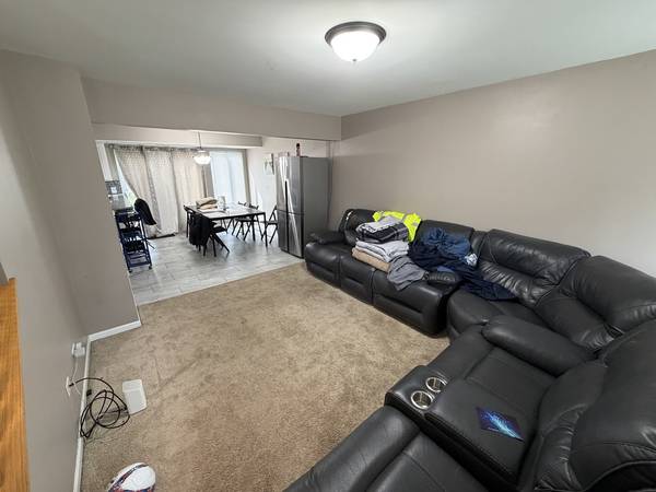 1369 Taylor RD, Romeoville, IL 60446