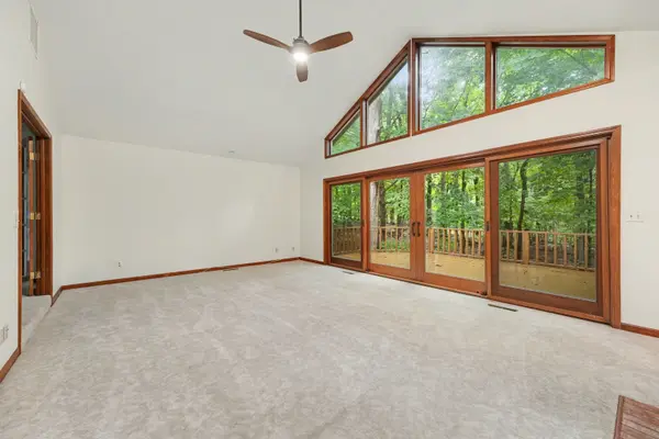 433 Brookshire CT, Valparaiso, IN 46385