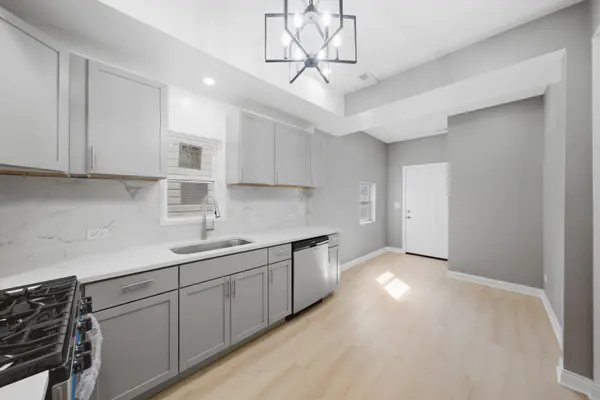 7240 S Lafayette AVE, Chicago, IL 60621