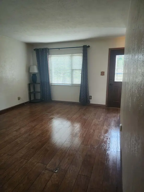 30805 Lincoln DR, Granger, IN 46530