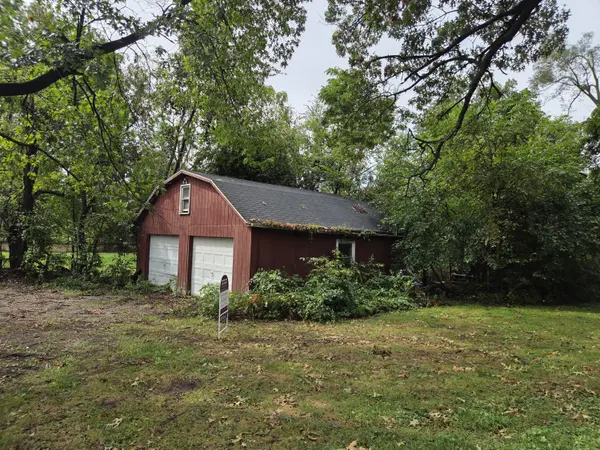 2732 Blake RD, Portage, IN 46368