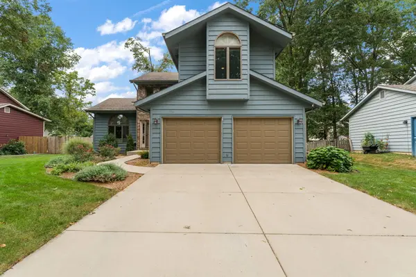 1701 Boca Lago DR, Valparaiso, IN 46383