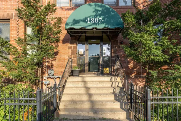 1807 Elliot AVE #4, Minneapolis, MN 55404