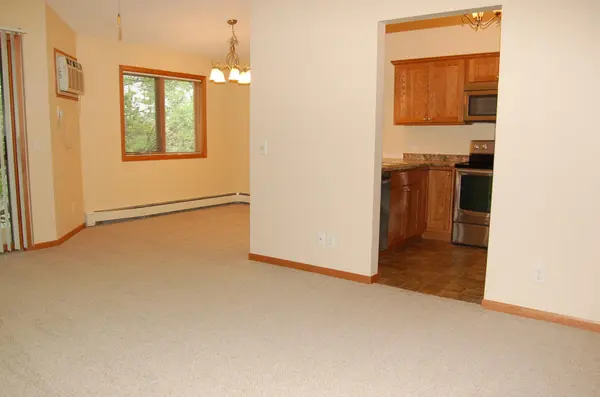 14839 Endicott WAY #311, Apple Valley, MN 55124