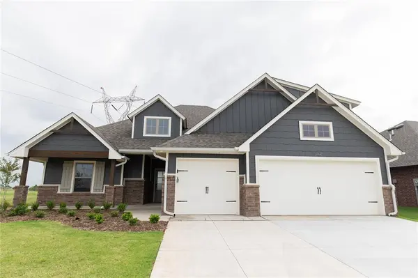 15504 Springfield LN, Edmond, OK 73013