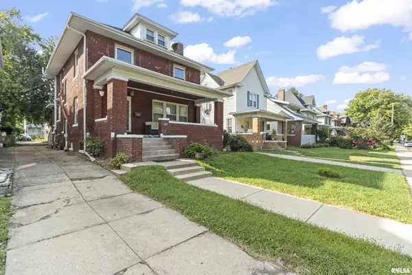 1027 N INSTITUTE PL, Peoria, IL 61606